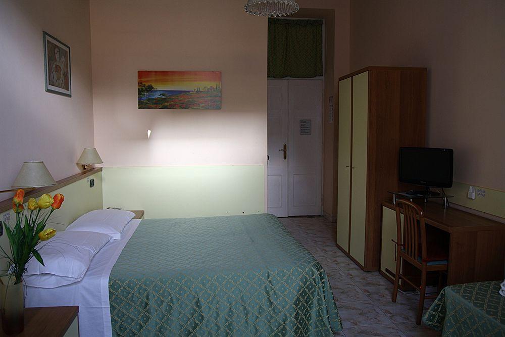 Hotel Katty *